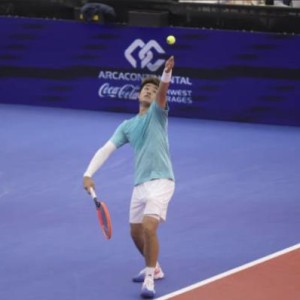 开云官网-张奔斗：吴易昺，场上发射威力场下散放魅力